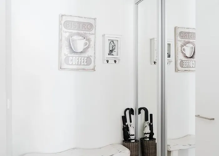 32m2 & Own Parking Place Indoors توركو