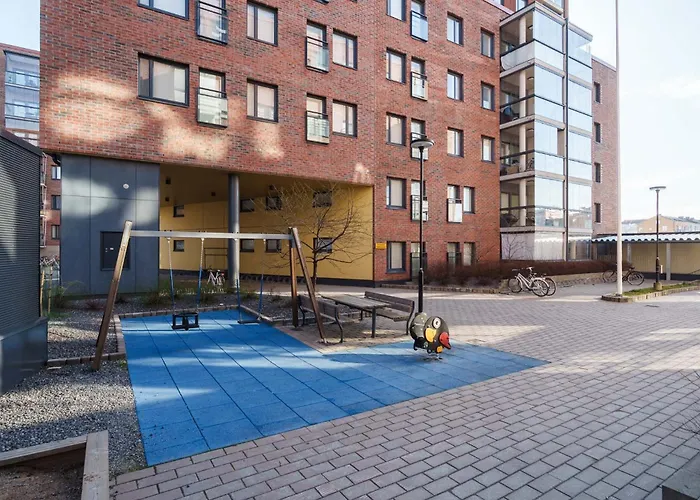 32m2 & Own Parking Place Indoors